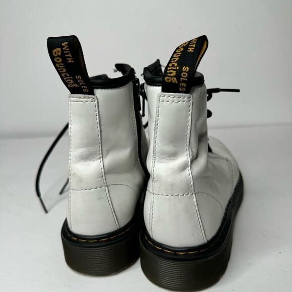 Dr. Martens white boots size 5 - Picture 6 of 8